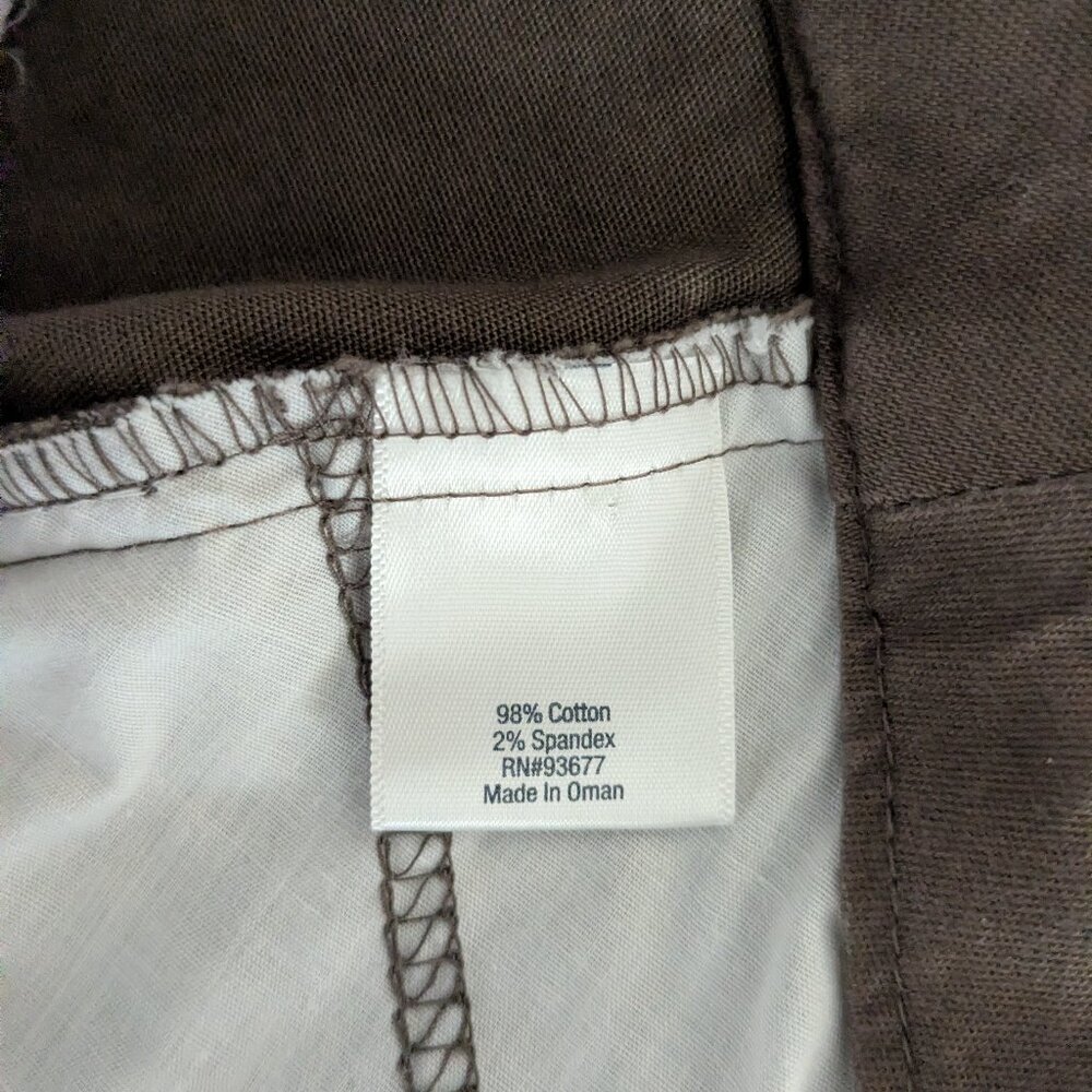 ST JOHN'S BAY Brown Twill High Rise Front Zip Capris; Size 14 - Picture 4 of 5